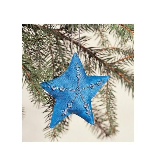 McCalls Crafts Christmas Pattern 37777 Kit Tree Skirt Stockings Ornaments Decor - Picture 8 of 8